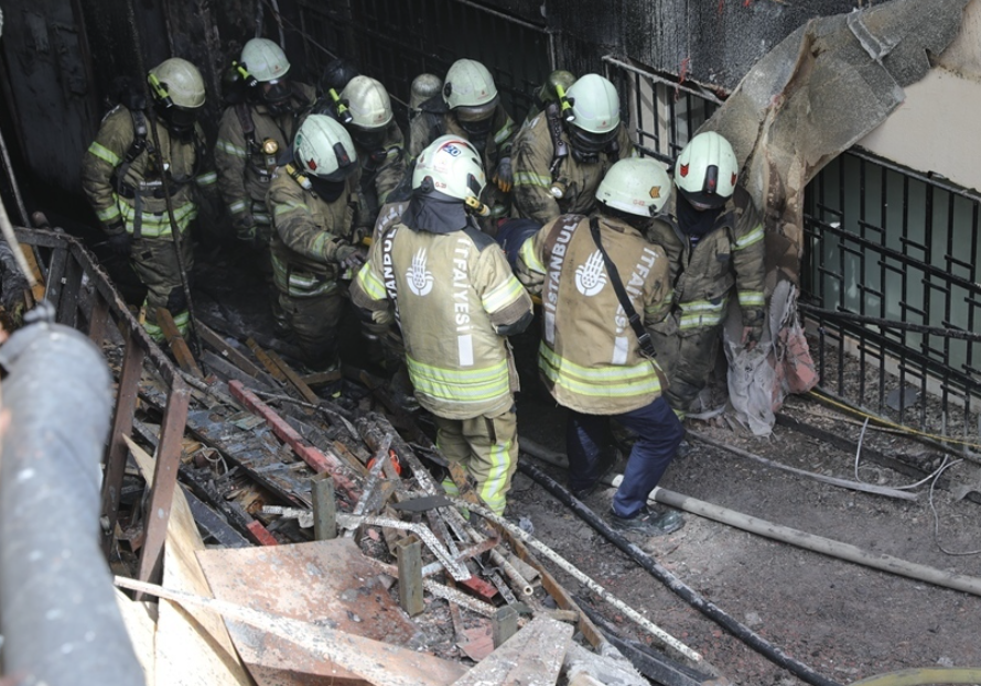 29 KİŞİNİN CAN VERDİĞİ TADİLAT FELAKETİNDE 8 KİŞİ TUTUKLANDI ANCAK HEPSİ "SORUMLULUĞUMUZ, SUÇUMUZ YOK" DEDİ